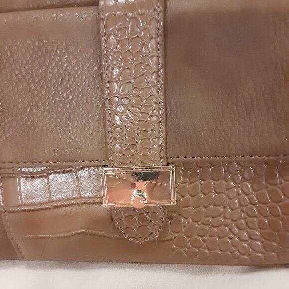 Olivia & Joy Brown Single Strap Purse w/Snap Closure, Wallet on Front w/Snap - Picture 2 of 3